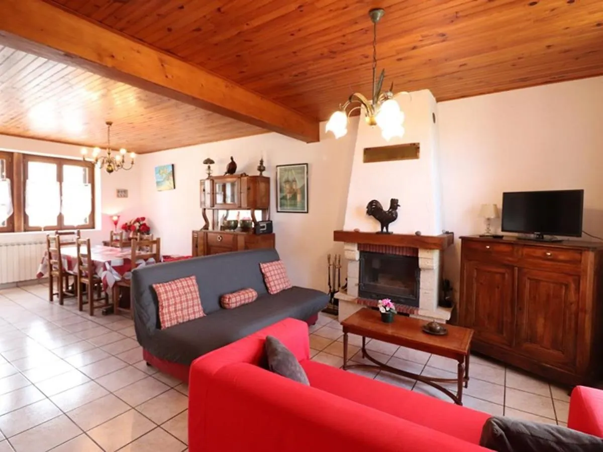 Holiday home Maison Authentique A Drugeac : Confort, Jardin Clos, Animaux Bienvenus, Proche Salers Et Puy Mary - Fr-1-742-503